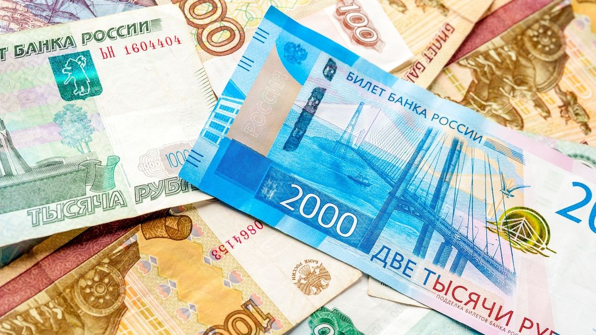 Tajné dohody i převody peněz. Hackeři zveřejnili ukradená data z ruské centrální banky